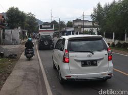 Strategi Polisi Urai Macet di Jalur Mudik Garut