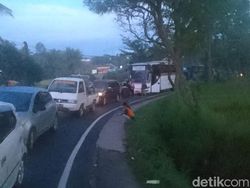 Macet, Kendaraan di Limbangan Garut Sempat 1 Jam Tak Bergerak