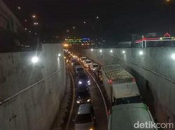 Exit Tol Cileunyi Kembali Dipadati Pemudik Luar Bandung