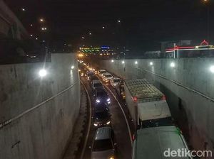 Exit Tol Cileunyi Kembali Dipadati Pemudik Luar Bandung