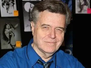 Komikus yang Hidupkan Batman Meninggal di Usia 80 Tahun Komikus yang Hidupkan Batman Meninggal di Usia 80 Tahun