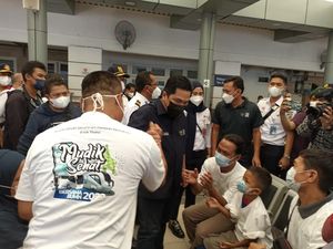 Tinjau Stasiun Senen, Erick Thohir Dicurhati Penumpang Kehilangan HP