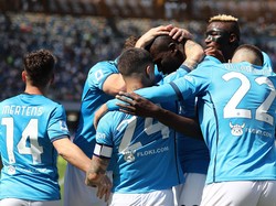 Napoli Vs Sassuolo: Dries Mertens Cs Pesta Gol 6-1