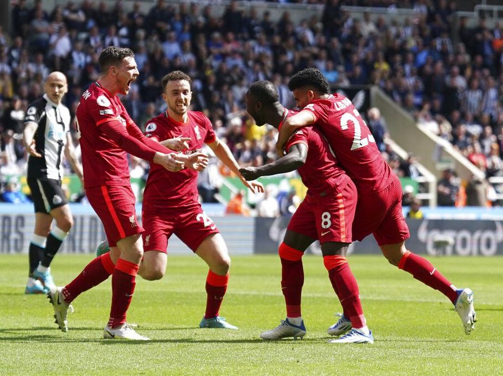 Newcastle Vs Liverpool: The Reds Menang, Naik ke Puncak Klasemen