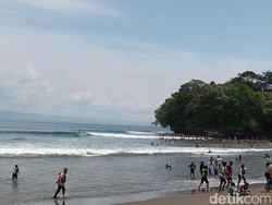Lokasi Aman Berenang di Pantai Pangandaran dan Harga Tiket Wisatanya