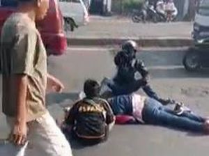 Babak Baru Pemudik Kediri yang Disebut Polisi Menabrak Ibunya Hingga Tewas Babak Baru Pemudik Kediri yang Disebut Polisi Menabrak Ibunya Hingga Tewas