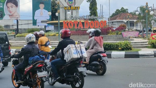 Pemudik Mulai Padati Jalur Perkotaan Garut