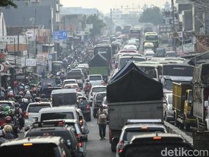 Jumlah Kendaraan Bermotor di Jawa Barat dan Data Setiap Kabupaten Kota