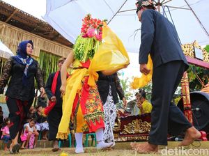Wisata Banyuwangi Suguhkan Seni Budaya Selama Libur Lebaran Wisata Banyuwangi Suguhkan Seni Budaya Selama Libur Lebaran