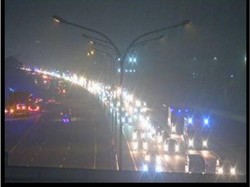 Tol Japek Menuju Karawang Timur Macet 3 Km Malam Ini