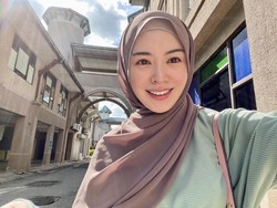 Ayana Moon Bicara soal Heboh Tak Berhijab saat Jumpa Adik yang Wamil