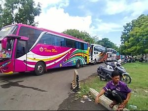 Cerita Pemudik Antre di Gilimanuk, Pengeluaran Banyak-Tak Mandi 2 Hari