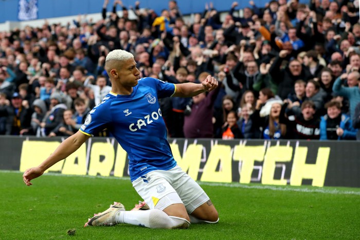 LIVERPOOL, ENGLAND - MAY 01: Richarlison of Everton celebrates after scoring their team's first goal during the Premier League match between Everton and Chelsea at Goodison Park on May 01, 2022 in Liverpool, England. (Photo by Jan Kruger/Getty Images)