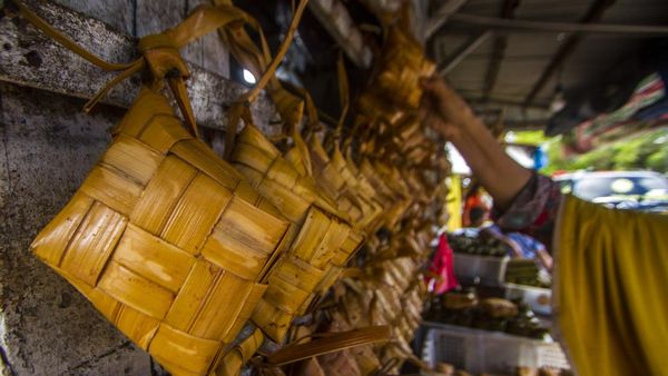 Ketupat Hindangan Khas Lebaran yang Punya Makna Mendalam