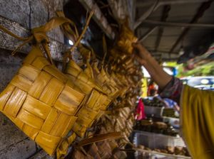 Ketupat Hindangan Khas Lebaran yang Punya Makna Mendalam