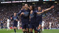 Hasil ini mengembalikan Manchester City ke puncak klasemen dengan 83 poin dari 34 pertandingan. Reuters/Phil Noble