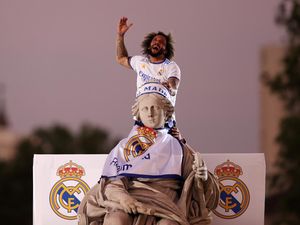 Pesta Juara Real Madrid: Dari Santiago Bernabeu hingga Plaza de Cibeles
