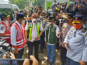 Momen Menhub Tinjau Jalur Nagreg, Sebut Tahun Ini Pemudik Meningkat Momen Menhub Tinjau Jalur Nagreg, Sebut Tahun Ini Pemudik Meningkat