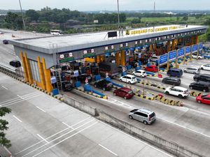 Menelusuri Ruas Tol Japek Lewat Pantauan Udara Menelusuri Ruas Tol Japek Lewat Pantauan Udara