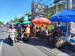 Pedagang Musiman di Makassar Ramai Disinggahi Pengendara Jelang Lebaran