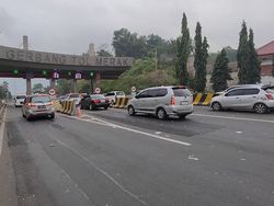 Suasana Merak di H-1 Lebaran: Hujan Deras-Lalin Lancar