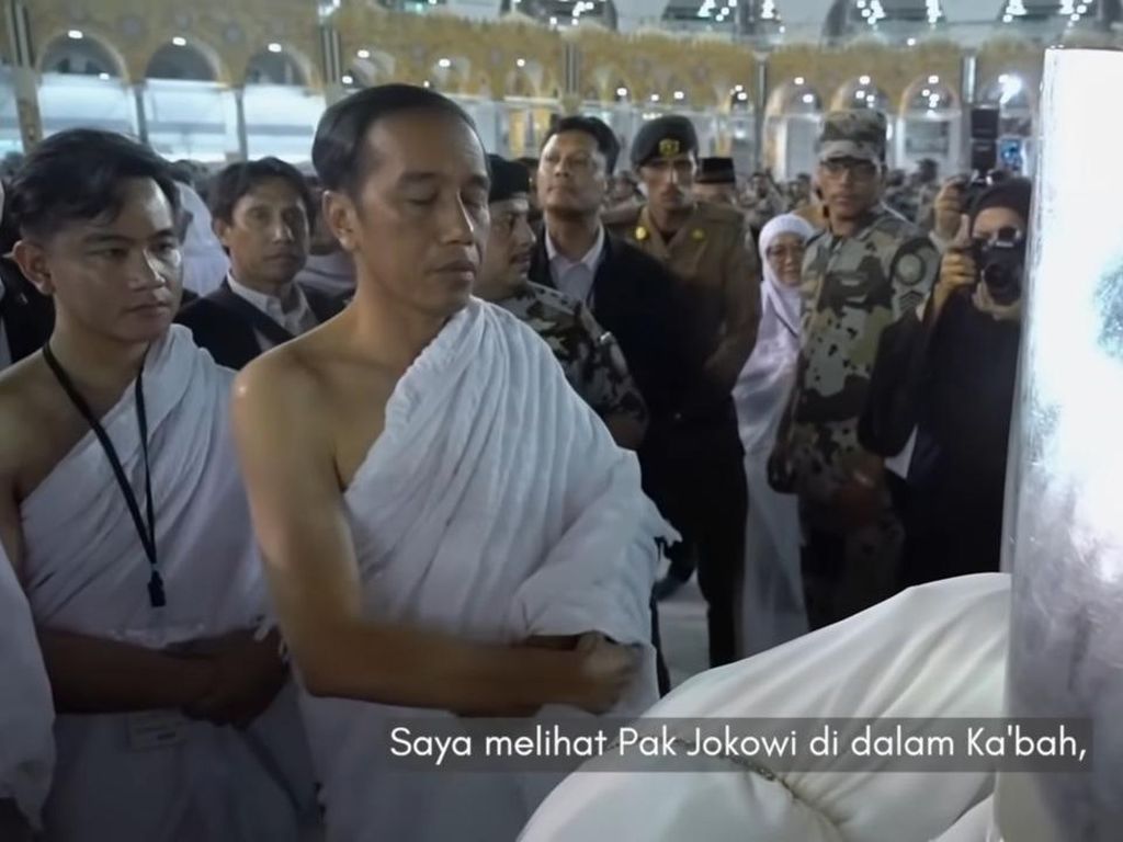 Guru Ngaji Cerita Doa Jokowi di Kabah Tahun 2019: Selamatkan Indonesia