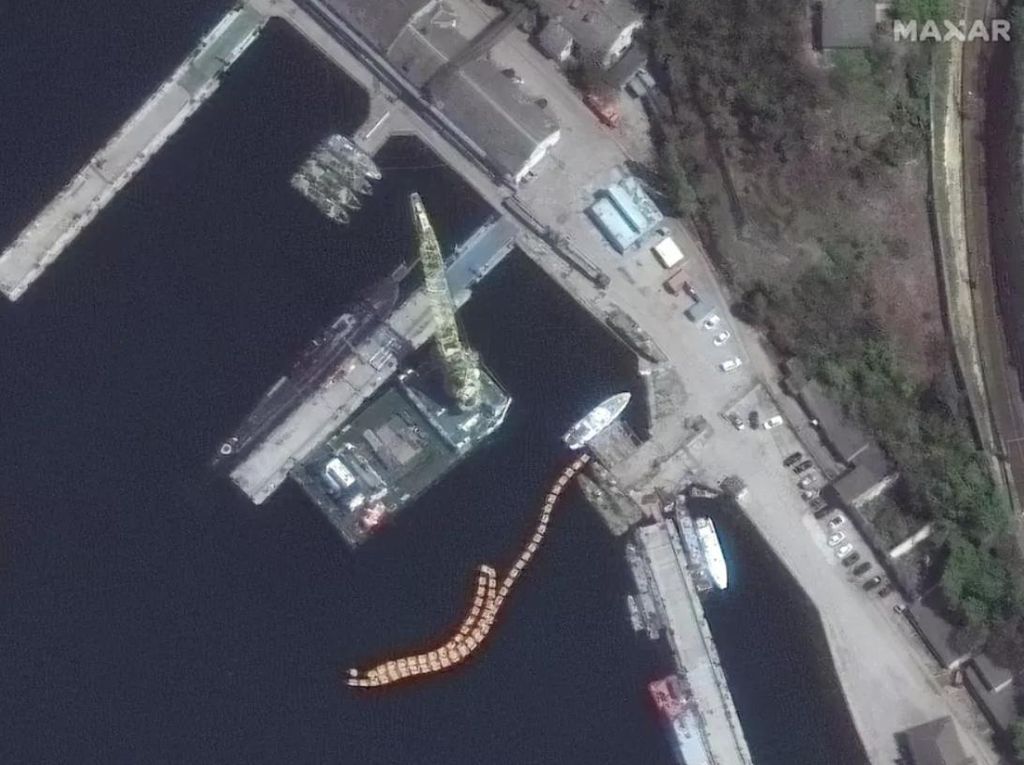 Foto Satelit Ungkap Persiapan Kapal Selam Rusia Dipersenjatai Rudal