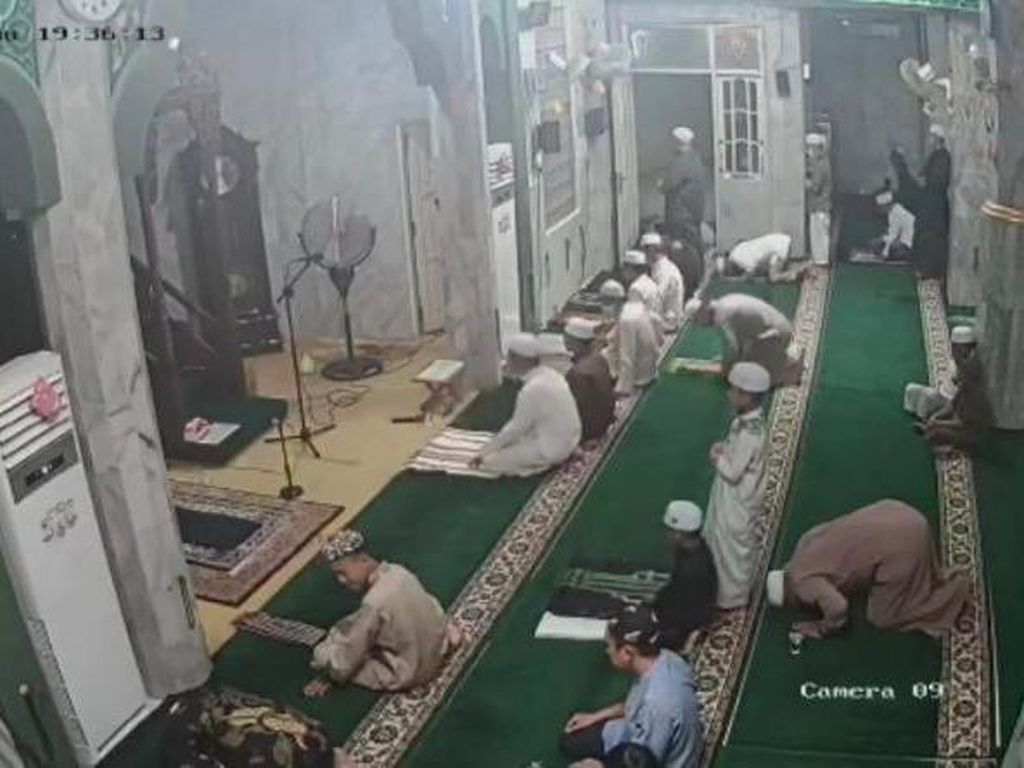 Viral Jemaah Masjid di Banjarmasin Meninggal saat Sujud