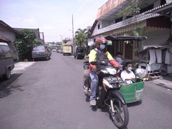 Bantu Ekonomi Para Difabel, Triyono Dirikan Difa Bike