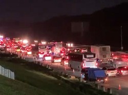 Tol Japek Km 47 Mulai Padat, Polisi Siapkan Contraflow