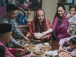 Begini Adab yang Baik saat Bertamu dan Menyuguhkan Makanan di Hari Lebaran