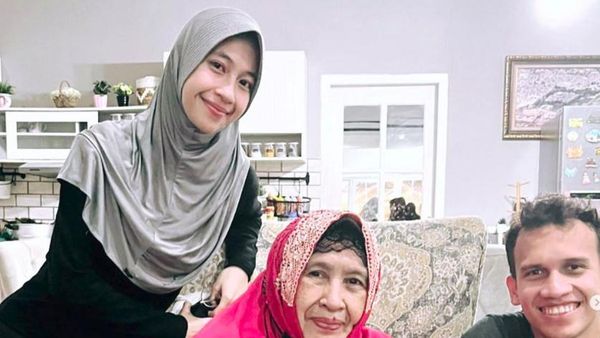 Terpampang Nyata! 5 Potret Adiba Khanza dan Egy Maulana Lebaran Bareng