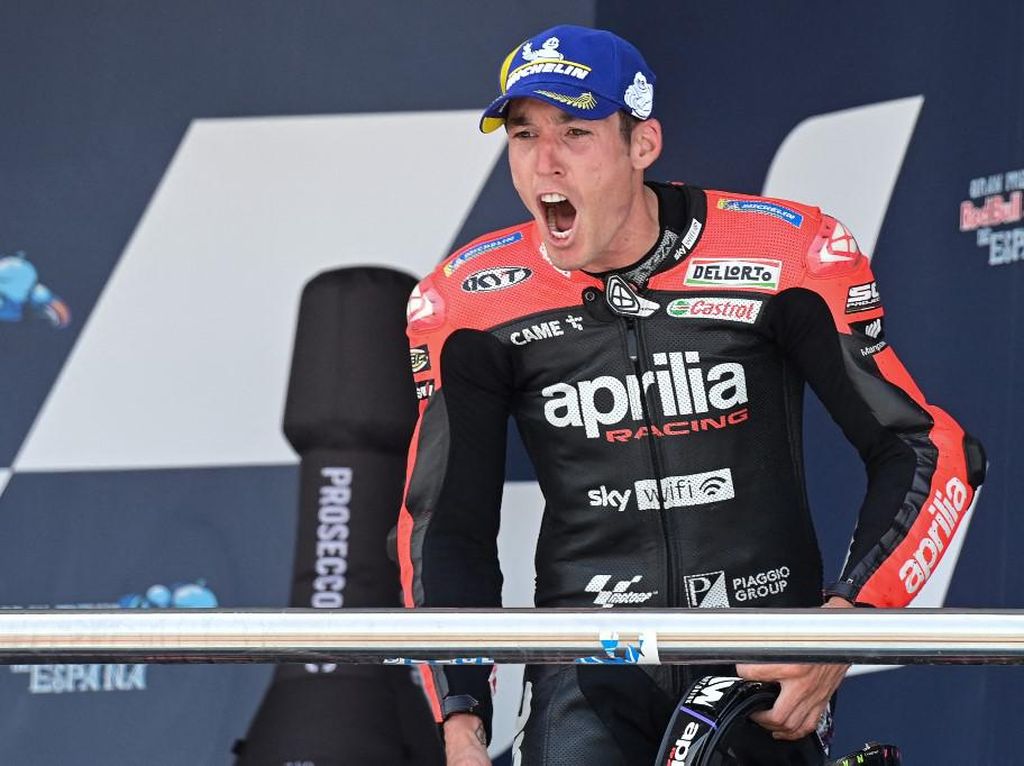 Aleix Espargaro Sedih Belum Ditawari Kontrak Baru oleh Aprilia Aleix Espargaro Sedih Belum Ditawari Kontrak Baru oleh Aprilia