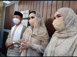 Ayu Ting Ting Senang Lebaran Tahun Ini Kembali Ramai