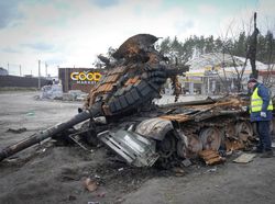 Ratusan Tank Rusia Keok di Ukraina, Pakar: Desainnya Cacat