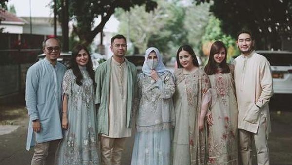 10 Gaya Lebaran Selebriti (1)