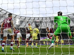 West Ham Vs Arsenal: Duet Bek Meriam London Beri Kemenangan 2-1