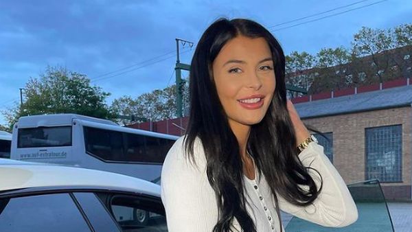 7 Foto Model yang Pilih Sex Toy Dibanding Pria Sampai Tidak Mau Menikah