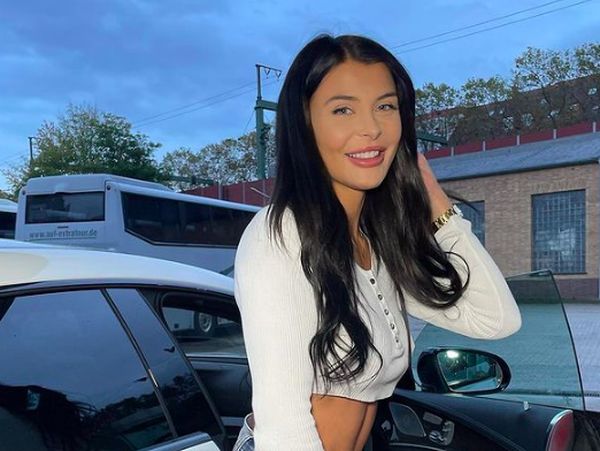 7 Foto Model yang Pilih Sex Toy Dibanding Pria Sampai Tidak Mau Menikah