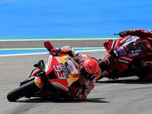 Marc Marquez Keluarkan Jurus Lama, tapi Apa Tangannya Baik-baik Saja?