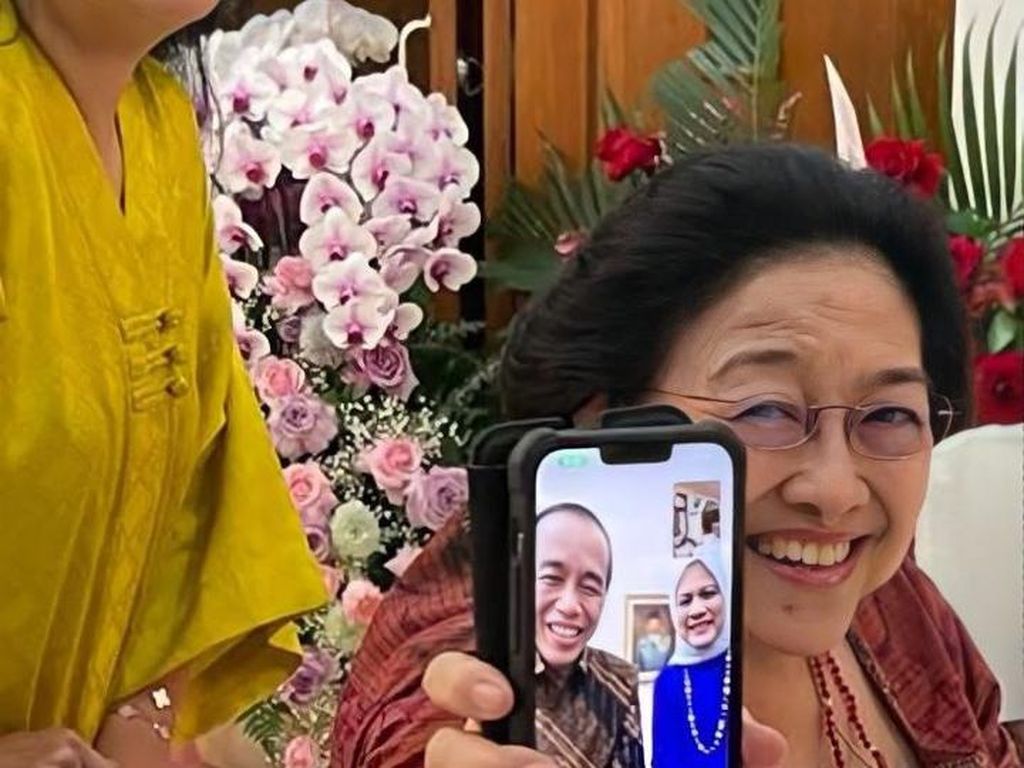 Megawati dan Puan Video Call dengan Jokowi Saat Lebaran
