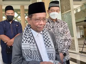 Mahfud Md Jadi Khatib Salat Id: Ibadah Tak Boleh Bikin Kerusakan Mahfud Md Jadi Khatib Salat Id: Ibadah Tak Boleh Bikin Kerusakan