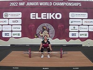 Tanpa Medali di Kejuaraan Dunia Junior, Najla Tingkatkan Total Angkatan