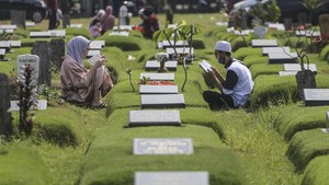 Bacaan Doa untuk Ayah yang Sudah Meninggal, Yuk Amalkan!