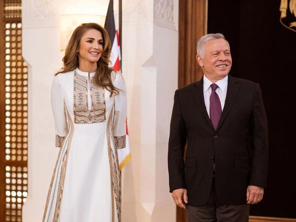 Gaya Modest Ratu Rania dari Yordania, Bisa Jadi Inspirasi Silaturahmi Lebaran