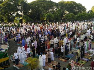 8 Amalan Sunnah Hari Raya Idul Fitri, Yuk Amalkan! 8 Amalan Sunnah Hari Raya Idul Fitri, Yuk Amalkan!