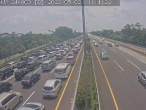 Hari Pertama Lebaran, Tol Sekitar Jakarta Macet di Berbagai Titik