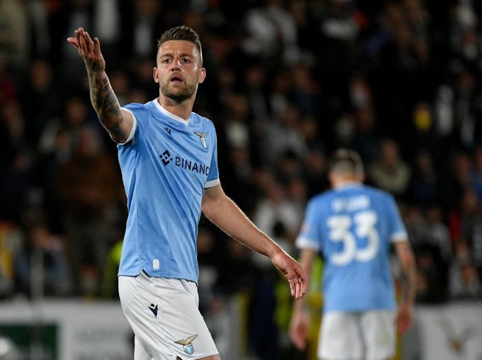 LA SPEZIA, ITALY - APRIL 30: Sergej Milinkovic Savic of SS Lazio celebrates a third goal during the Serie A match between Spezia Calcio and SS Lazio at Stadio Alberto Picco on April 30, 2022 in La Spezia, Italy. (Photo by Marco Rosi - SS Lazio/Getty Images)