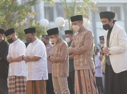 Walkot Eri Salat Id di Balai Kota: Alhamdulillah Setelah 2 Tahun Pandemi