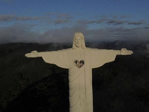 Brasil Bangun Patung Kristus Baru yang Lebih Tinggi dan Megah